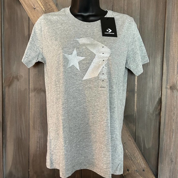 NWT Woman’s converse tshirt size Med - Picture 1 of 5